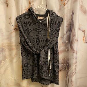 Hollister Sweater/Hoodie